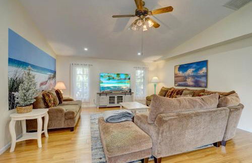 Coastal Family Home with Game Room in St James City! - Foto 1