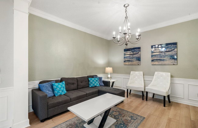 Beautiful LAKEVIEW Deluxe Condo Near Theme Parks - Photo 107