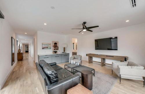 Mod Squad - Photo 58