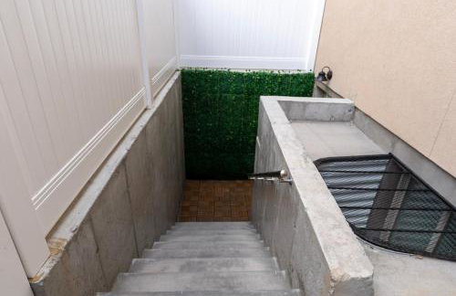 Brand New Luxury Basement Apt - Foto 24