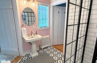 WOW New Spectacular Franconia Home - history - views - fire pit - hot tub - pool - grandeur - MUST SEE - Foto 65