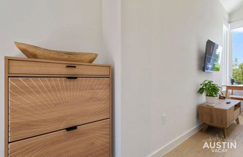 1BA East ATX StudioTX w Kitchenette Deck near UT and Lady Bird by Austin Vacay - Foto 8