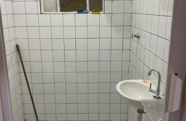 Casa na praia com piscina 2 quartos 6 camas e 4 colchoes - Foto 11