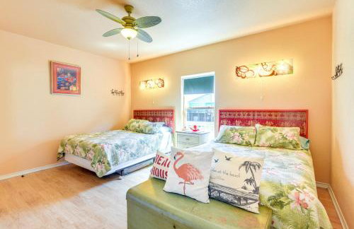 Ocean-View Balcony! Coastal Haven in Crystal Beach - Foto 15