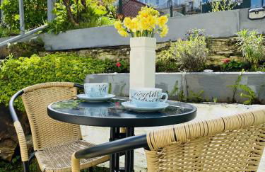 Ocean Terrace, Ilfracombe, 4 bedrooms, Sleeps 8, Stunning Sea Views, Parking, Garden, Pet Friendly - Foto 26