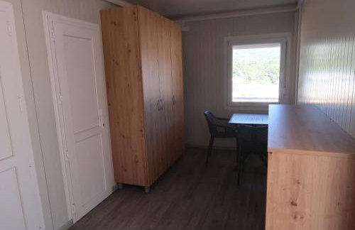 Robinson olive tree huts - Photo 16