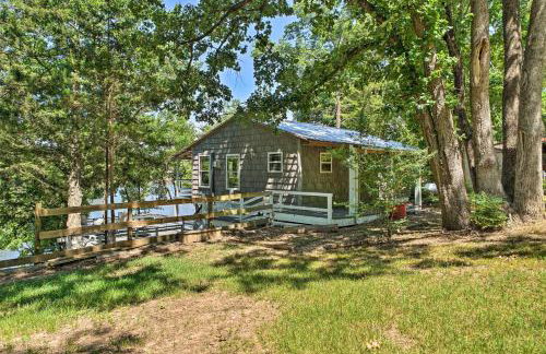 Waterfront Cottage in Fort Towson with 2 Decks! - Foto 18