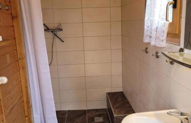 Hüttendorf für Euch alleine - geführter Yachtausflug nach Prieros inclusive! Nur 3 Minuten zum Badesee Fahrräder kostenlos vorhanden - Foto 8