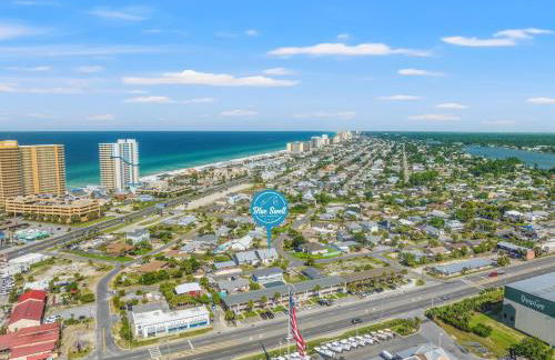 Coral Cabana - 3BD 2BA Home Close to Beach w/ Optional Golf Cart! - Foto 43