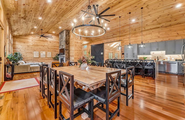 Grand Timber by Avantstay Indoor Pool Sauna Sports Court Game Room More - Foto 19