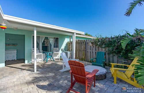 Dog Friendly Home wPrivate Fenced Yard, Garage & Fire Pit STEPS to the Beach! - Foto 23