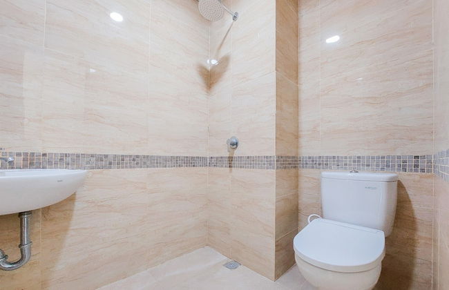 Good Price And Homey Studio Apartment At B Residence - Foto 12