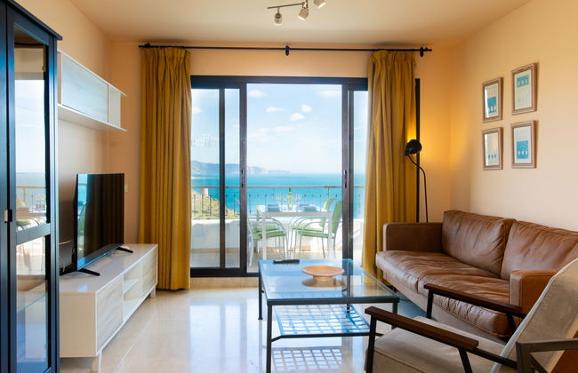 Lateral View - Photo 4