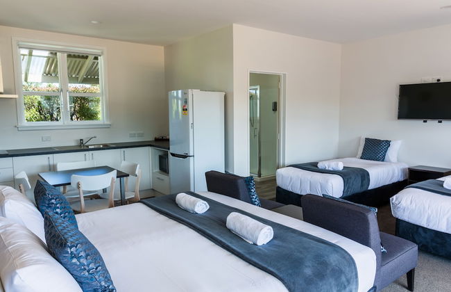 North South Holiday Park - Photo 19