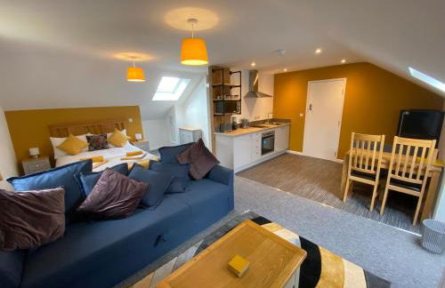 Modern studio apartment set beneath the black mountains A stones throw from the offas dyke path - Photo 8