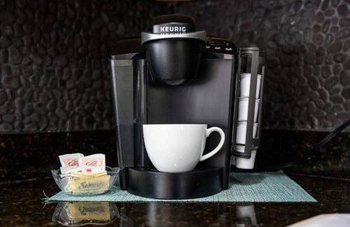 Grotto Pool House, 3 bed, 2 bath, IMG 3 miles, AMI - Foto 51