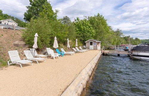 Steps to Beach Lake-View Laconia Getaway! - Foto 28