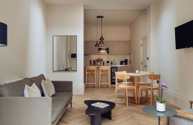 FiveM West Hampstead - North - Photo 1