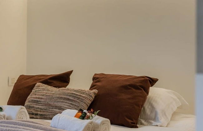 Modern Apartment With Terraces and Parking - Photo 17