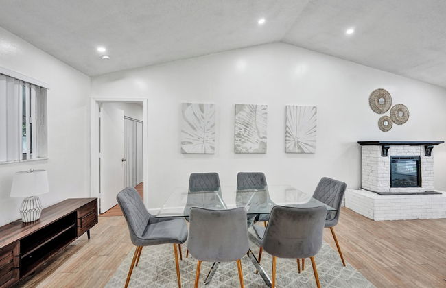 Villa Royale 4 BR Home w Pool & Hot Tub - Foto 37