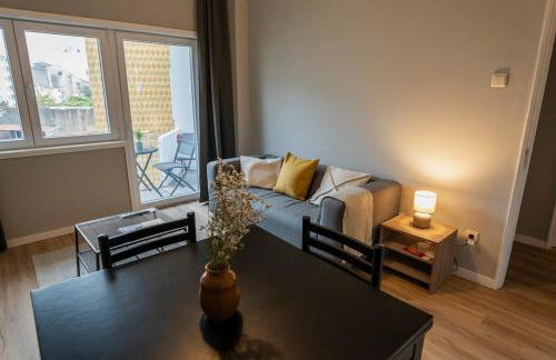 3BR Flat by Casa da Música, Central, Sleeps 6, 2D - Foto 31