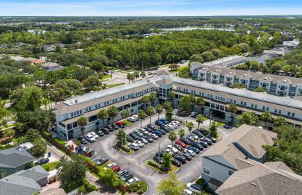 Modern 2BR2BA Pool Gym Near Airport #8 - Foto 52