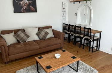 Daisy Cottagee - Photo 1