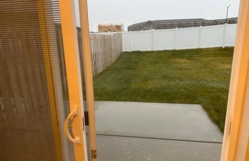 Luxurious Brand New Entire 3br and 2bath - Foto 42