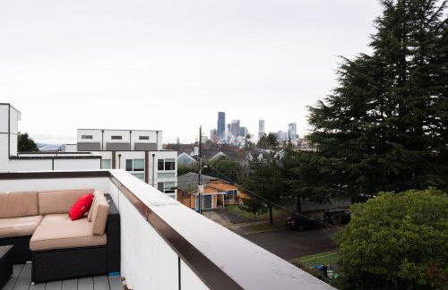 Designer Urban Retreat w Rooftop Deck & Fireplace - Foto 65