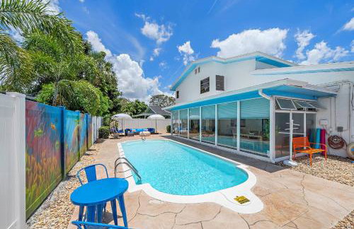 Poolside Paradise: Game room, Pickle ball & Pool - Foto 14