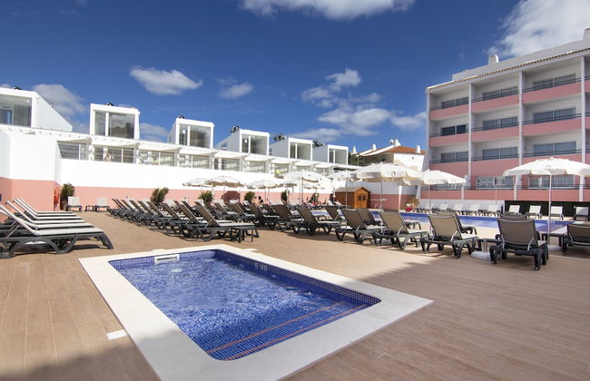 Luna Hotel Da Oura - Photo 36