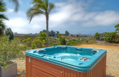 Nice home, Ocean views, and open space views. - Photo 10