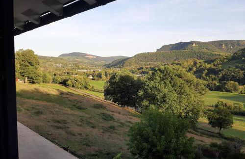 Logement Cozzy avec vue sur la vallée et Jacuzzi - Foto 19