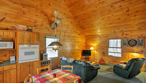 Private South Boardman Cabin on 10 Forest Acres! - Foto 5