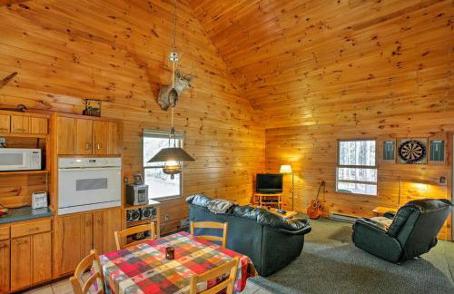 Private South Boardman Cabin on 10 Forest Acres! - Foto 5