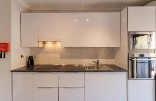 George's Quinta das Palmeiras, a 2 bedroom apartment in luxury complex, walking distance to town - Foto 12