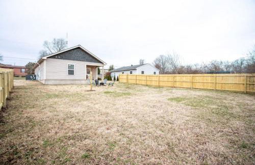 Walnut St, Charming, 3bed, 2bath - Photo 38