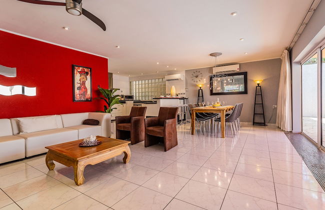 Large Villa With View! Private Pool Free Utilities! - Photo 15