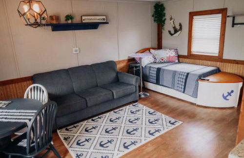 Blue Water Bungalows - Photo 18