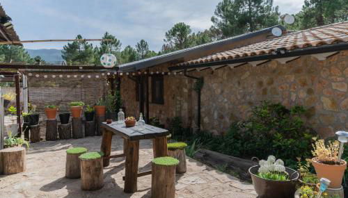 Chalet lujo en finca Zafiro lagunazo Riopar 5 o 3 dormitorios y 3 Baños Parque Natural del Rio Mundo - Foto 5, Garden view