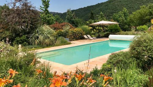 Logement classé 4 étoiles avec JACUZZI SAUNA et vue sur le Canigou - Foto 2, Garden view