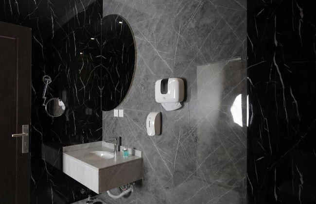 NARS Plus Al Basateen - Foto 43