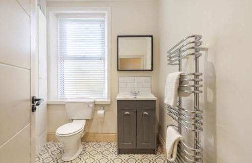 St Georges Apartment - North East Escapes - Photo 32