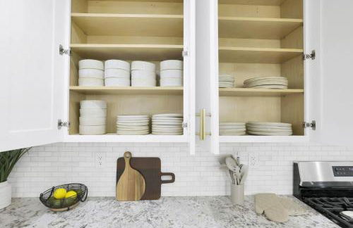 Luxury 7BR Buckhead Oasis w Pool Gameroom Firepit - Foto 101