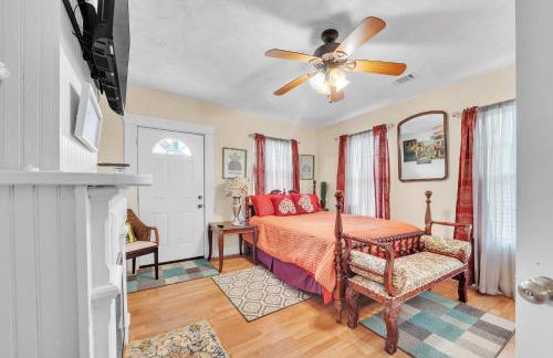 Charming Coastal Retreat in Bay St Louis home - Photo 14