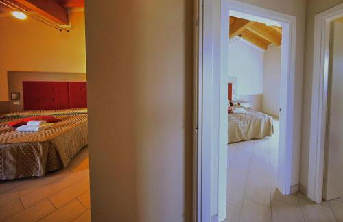 Garda Hill Boutique Apartments with Panoramic Pools e Agriturismo - Foto 26