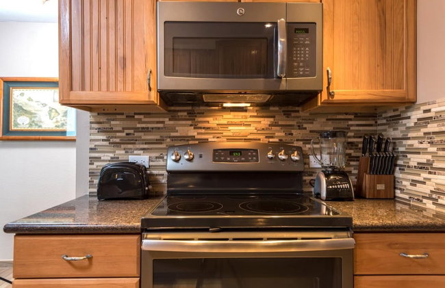 Mahana Oceanfront 2 BR Sleeps 6 Villas Steps to Beach Complimentary Car with 6 Nights MAH-1211 by KBM - Photo 127