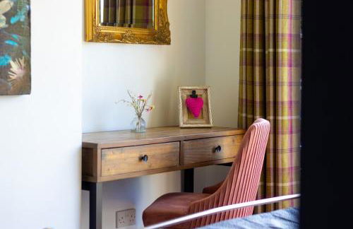 2BR Flat, Free Parking, WiFi, Smart TV - Foto 11