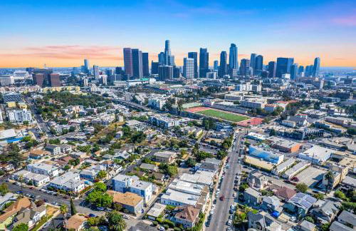 Prestige 5BR Townhome Near LA Hot Spots - Foto 47