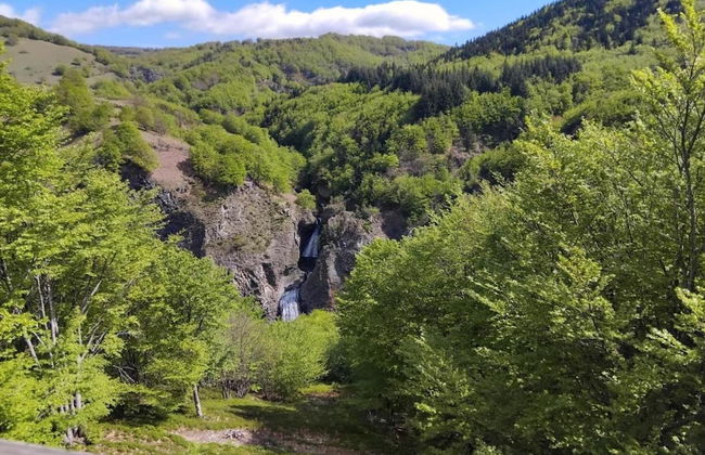 Sunlit Villa in Banne - Photo 33